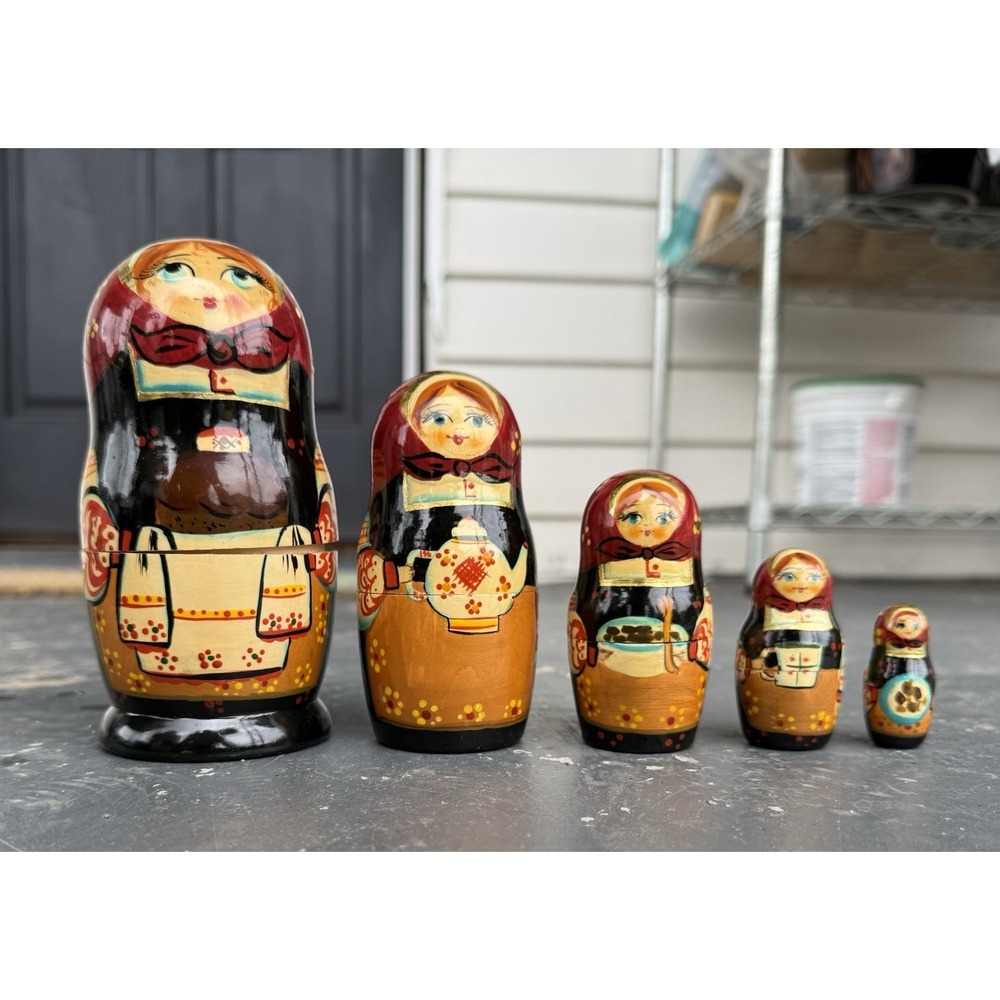 Vintage Russian Nesting Dolls Set of 5 Dolls Artist Signed Family Teapot Kitchen
